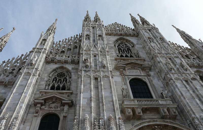 What the travel guides don’t reveal : Myths and legends about the Duomo di Milano - cattedrale milano