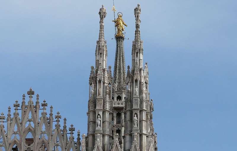 What the travel guides don’t reveal : Myths and legends about the Duomo di Milano - madonnina