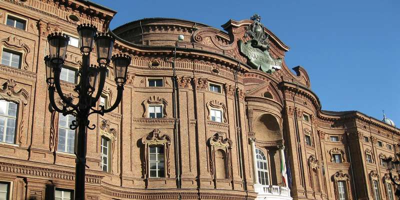 Ce qu’il faut voir à Turin: 5 palais royaux splendides - palazzo carignano