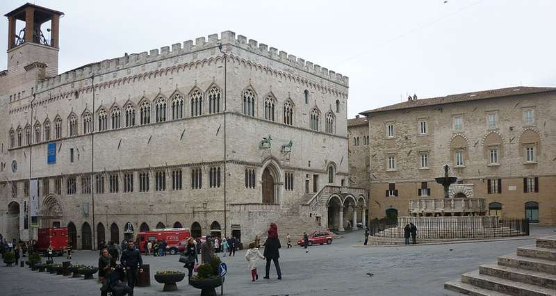 Pérouse: 4 lieux à visiter au coeur de l’Ombrie - palazzo priori perugia