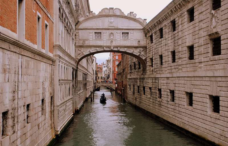 Une visite thématique de Venise, la ville des ponts - ponte dei sospiri