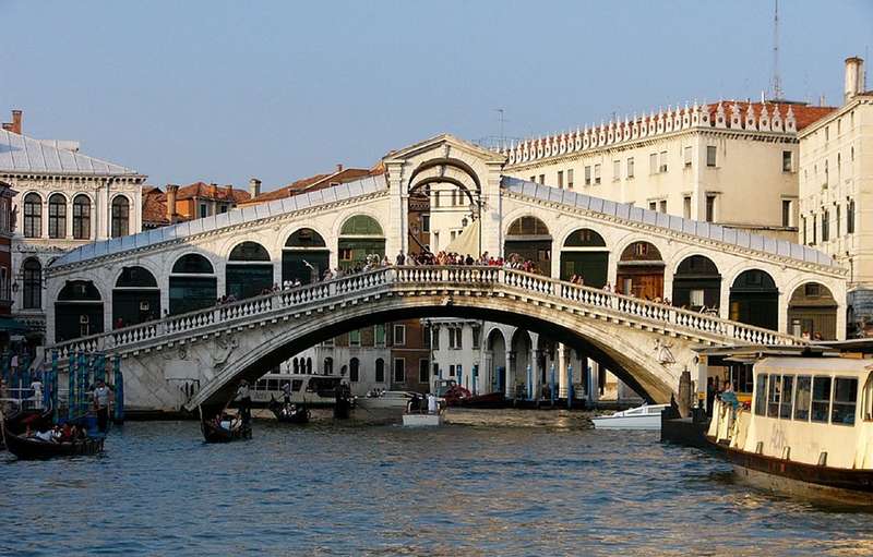 Une visite thématique de Venise, la ville des ponts - ponte di rialto