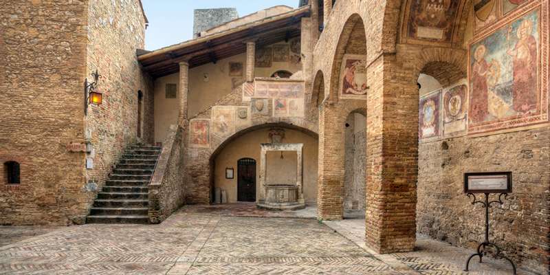4 tourist attractions to see in Siena and its surrounding areas - san gimignano