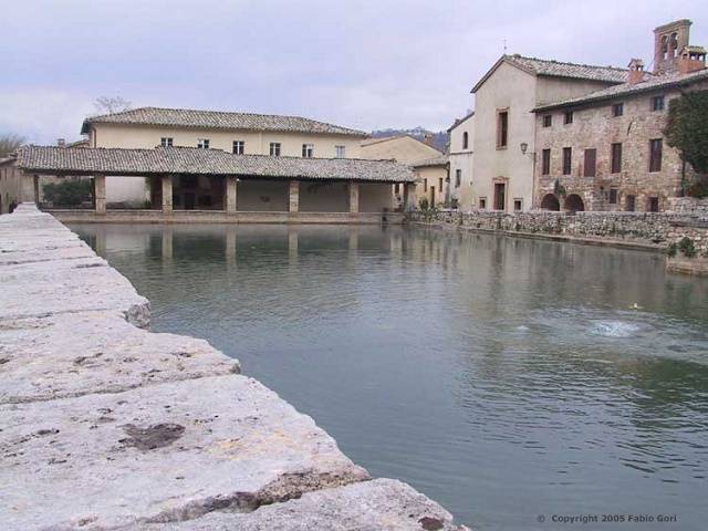 Discovering Tuscany’s thermal baths, paradise on earth - bagno vignoni resized