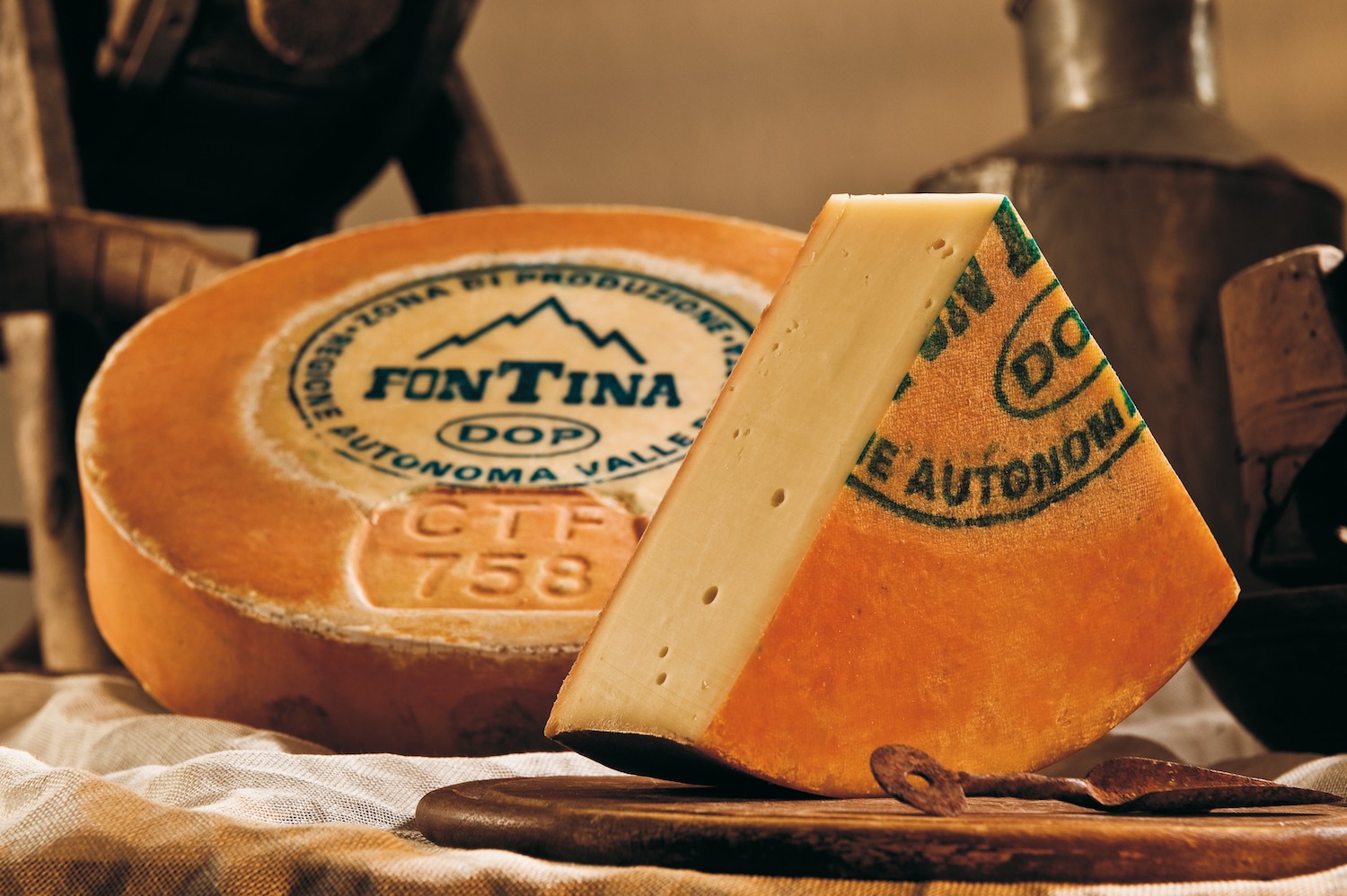 Fontina DOP - Wine and Travel Italy