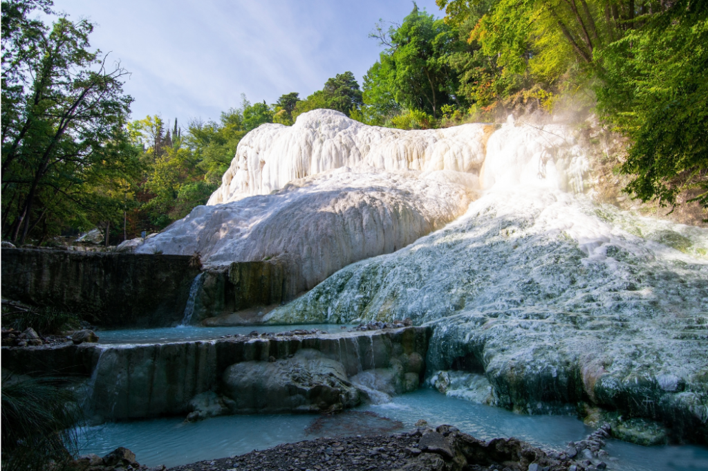 Incredible natural hot spring to discover in Italy - hotspringitaly bormio bain san filippo
